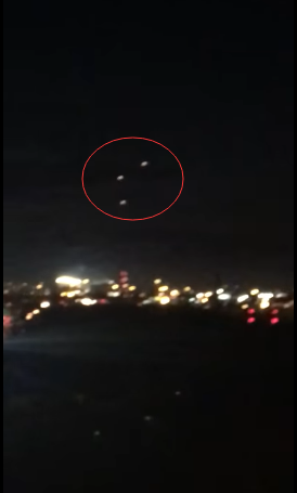 美国独立日现多个UFO：千米高空发出红橙色光
