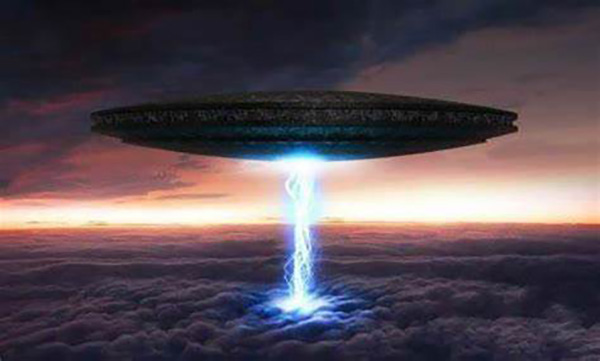 美国发生神秘UFO事件，不明飞行物坠毁现场曝光。