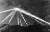 揭秘1942年洛杉矶之战真相：人类首次炮击UFO？ 